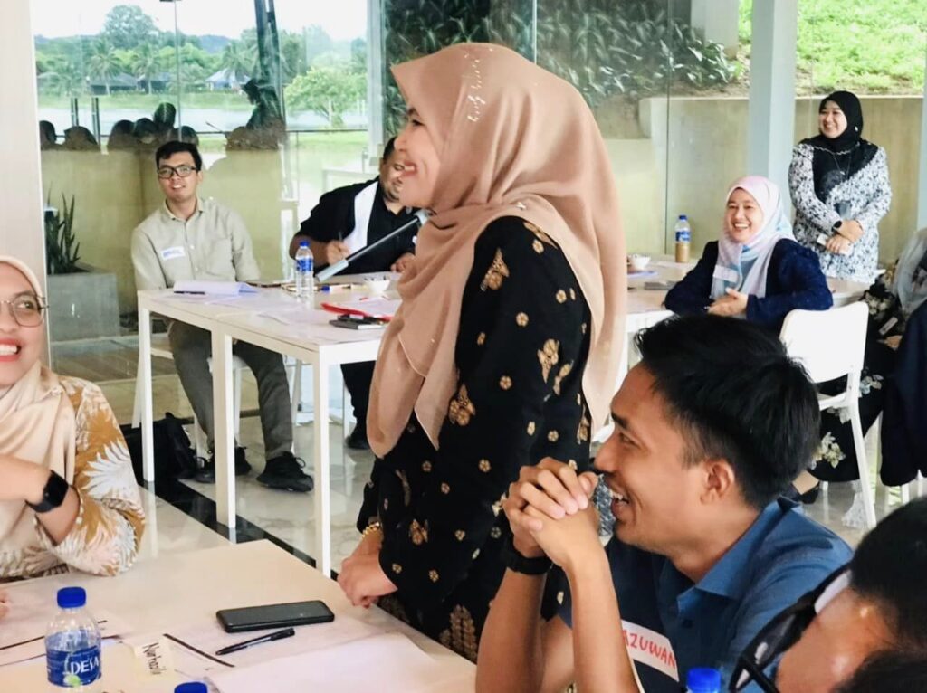 Kursus Perkhidmatan Kaunter Dan Komunikasi 